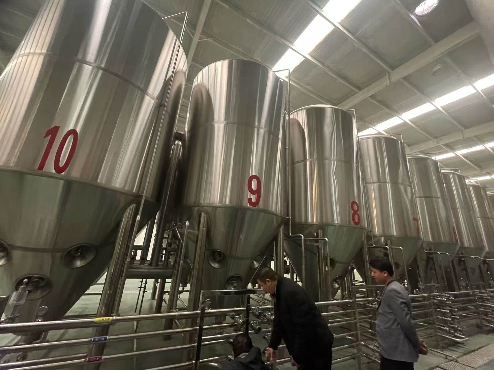 马鞍山精酿啤酒设备厂—平面布置、设备设计、制造、调试、培训等一条龙服务